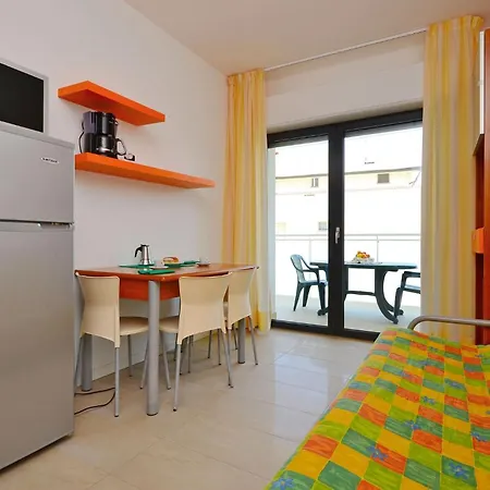 Vacation Flat Near The Centre * リニャーノ・サッビアドーロ